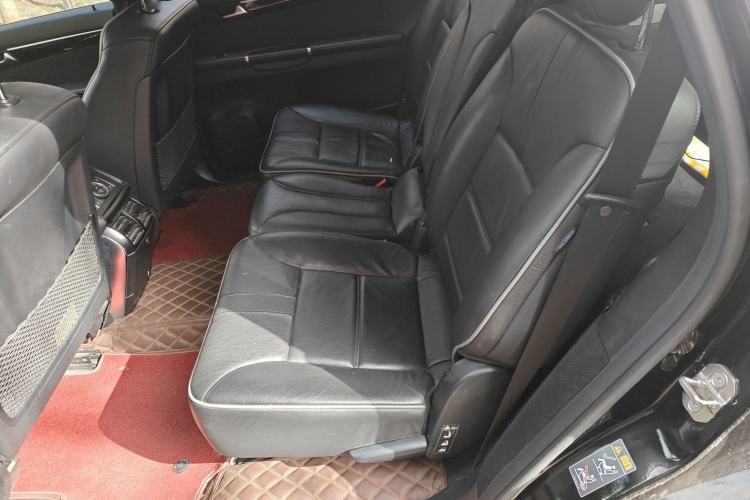 Used Mercedes-Benz R-Class 2017 R 320 4MATIC Business Edition Prestige Model Left Rear Seat