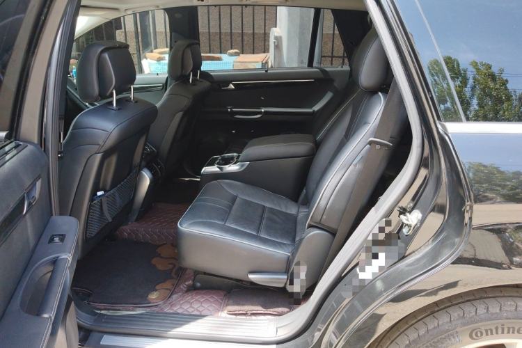 Used Mercedes-Benz R-Class 2017 R 320 4MATIC Luxury Collection Edition Left Rear Seat