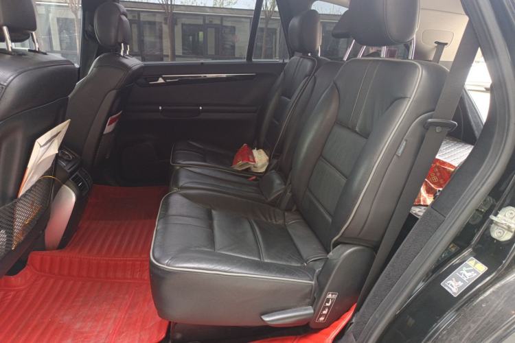 Used Mercedes-Benz R-Class 2017 R 320 4MATIC Business Edition Prestige Model Left Rear Seat