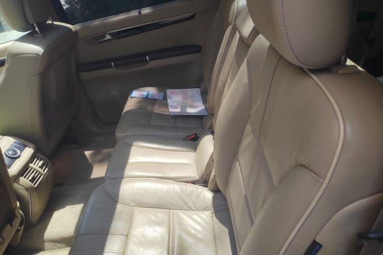 Used Mercedes-Benz R-Class 2017 R 320 4MATIC Business Edition Prestige Model Left Rear Seat