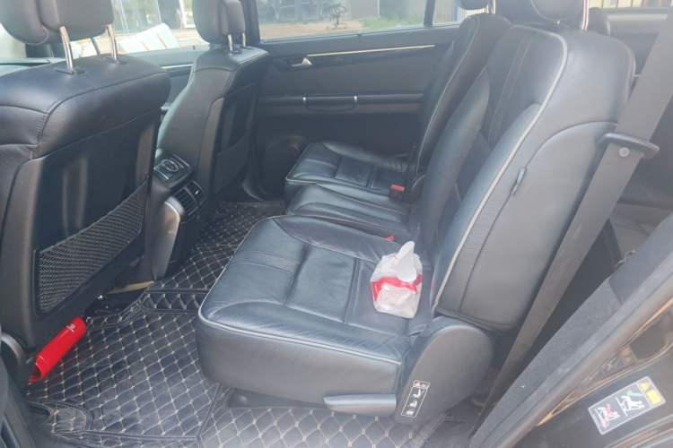Used Mercedes-Benz R-Class 2017 R 320 4MATIC Business Edition Prestige Model Left Rear Seat
