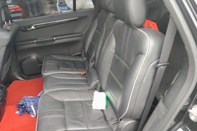 Used Mercedes-Benz R-Class 2017 R 320 4MATIC Business Edition Prestige Model Left Rear Seat