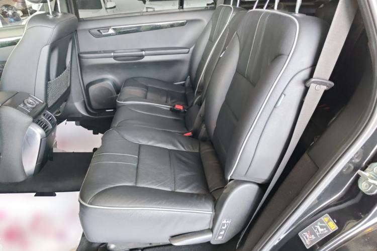 Used Mercedes-Benz R-Class 2017 R 320 4MATIC Business Edition Prestige Model Left Rear Seat
