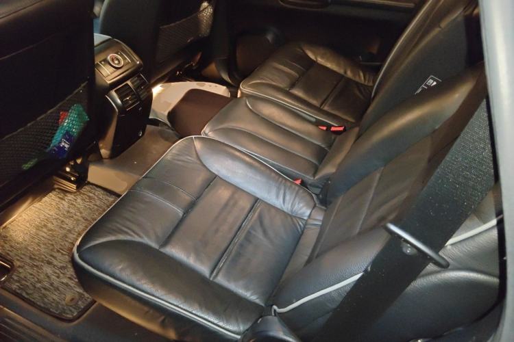 Used Mercedes-Benz R-Class 2017 R 320 4MATIC Business Edition Prestige Model Left Rear Seat