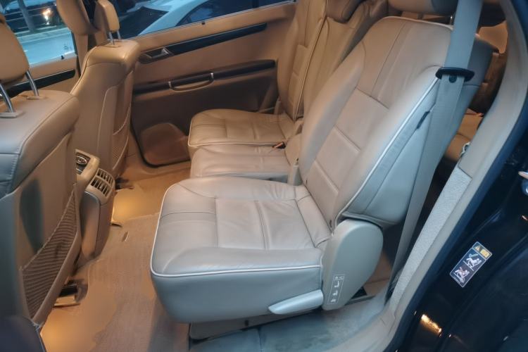 Used Mercedes-Benz R-Class 2017 R 320 4MATIC Business Edition Prestige Model Left Rear Seat