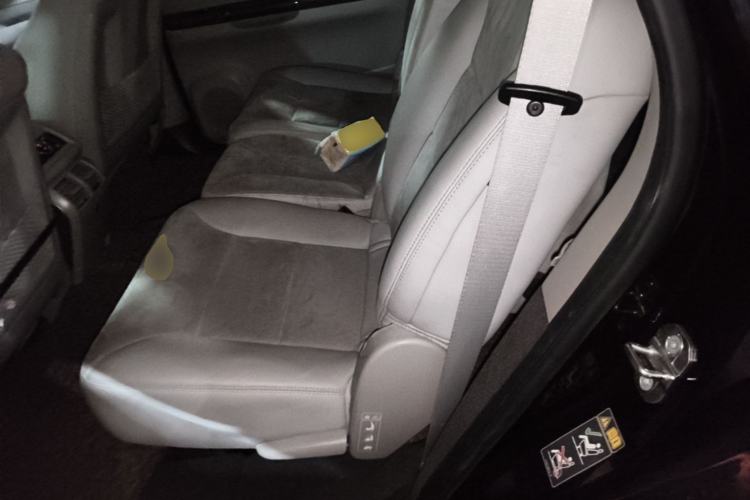 Used Mercedes-Benz R-Class 2017 R 320 4MATIC Business Edition Prestige Model Left Rear Seat