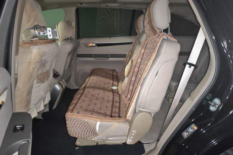 Used Mercedes-Benz R-Class 2017 R 320 4MATIC Business Edition Prestige Model Left Rear Seat