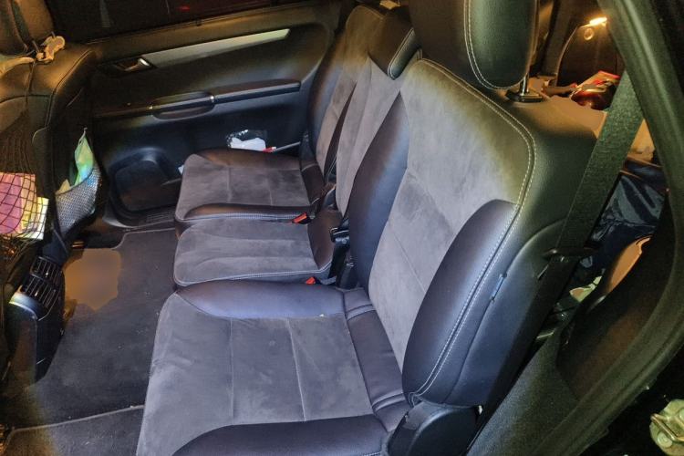 Used Mercedes-Benz R-Class 2017 R 320 4MATIC Business Edition Prestige Model Left Rear Seat