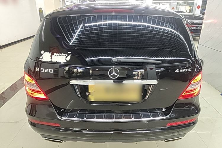 Used Mercedes-Benz R-Class 2017 R 320 4MATIC Business Edition Prestige Model Rear