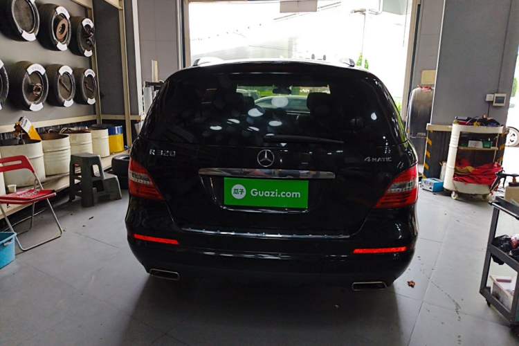 Used Mercedes-Benz R-Class 2017 R 320 4MATIC Business Edition Prestige Model Rear