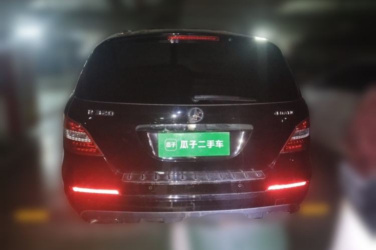 Used Mercedes-Benz R-Class 2017 R 320 4MATIC Business Edition Prestige Model Rear