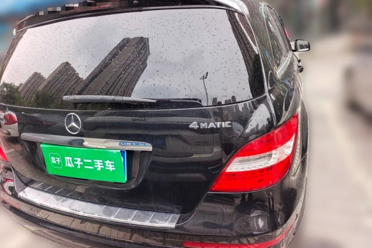 Used Mercedes-Benz R-Class 2017 R 320 4MATIC Business Edition Prestige Model Rear