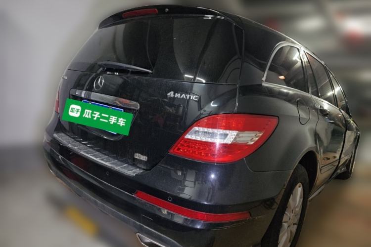 Used Mercedes-Benz R-Class 2017 R 320 4MATIC Business Edition Prestige Model Rear