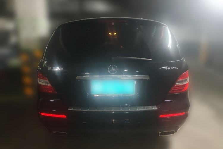 Used Mercedes-Benz R-Class 2017 R 320 4MATIC Business Edition Prestige Model Rear