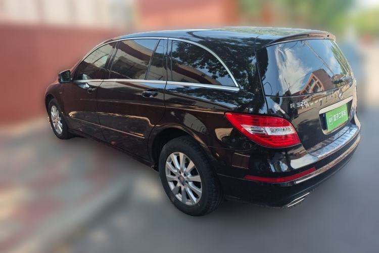 Used Mercedes-Benz R-Class 2017 R 320 4MATIC Business Edition Prestige Model Rear Left 45 Deg