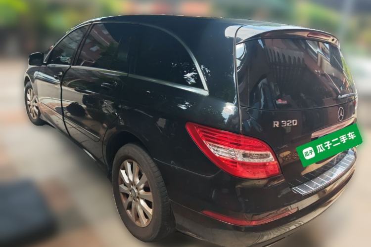 Used Mercedes-Benz R-Class 2017 R 320 4MATIC Business Edition Prestige Model Rear Left 45 Deg