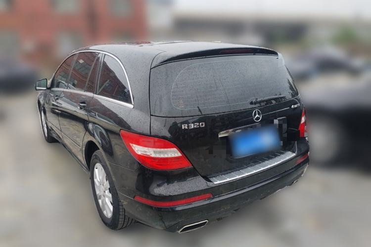 Used Mercedes-Benz R-Class 2017 R 320 4MATIC Business Edition Prestige Model Rear Left 45 Deg