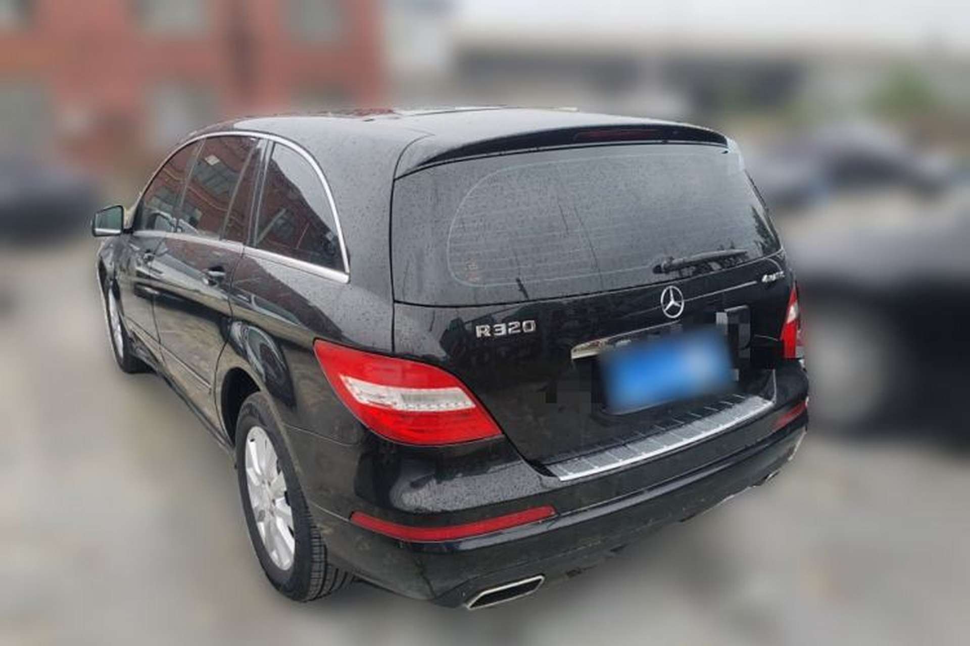 Used Mercedes-Benz R-Class 2017 R 320 4MATIC Business Edition Prestige Model Rear Left 45 Deg
