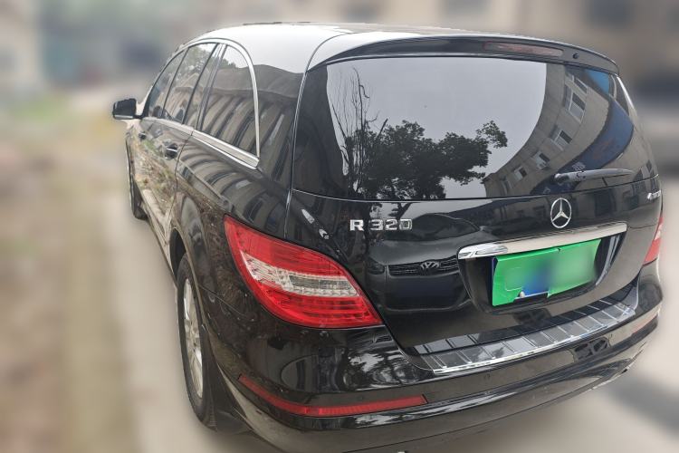 Used Mercedes-Benz R-Class 2017 R 320 4MATIC Business Edition Prestige Model Rear Left 45 Deg
