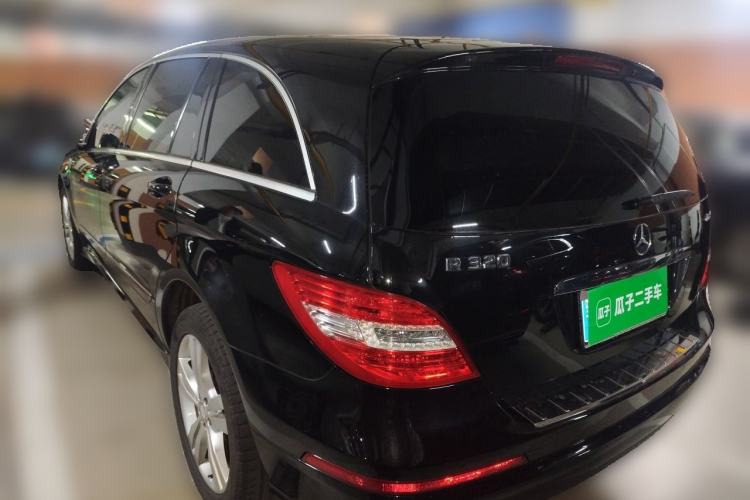 Used Mercedes-Benz R-Class 2017 R 320 4MATIC Luxury Collection Edition Rear Left 45 Deg