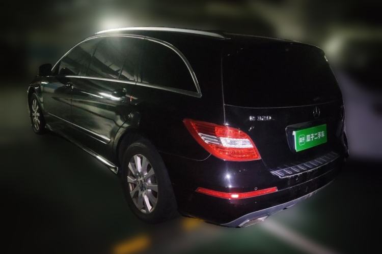 Used Mercedes-Benz R-Class 2017 R 320 4MATIC Business Edition Prestige Model Rear Left 45 Deg