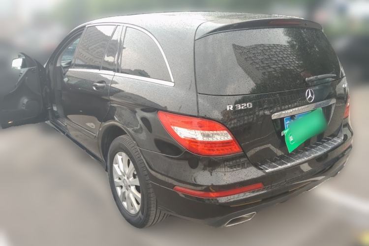Used Mercedes-Benz R-Class 2017 R 320 4MATIC Business Edition Prestige Model Rear Left 45 Deg