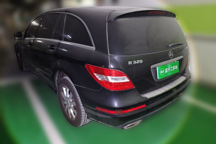 Used Mercedes-Benz R-Class 2017 R 320 4MATIC Business Edition Prestige Model Rear Left 45 Deg