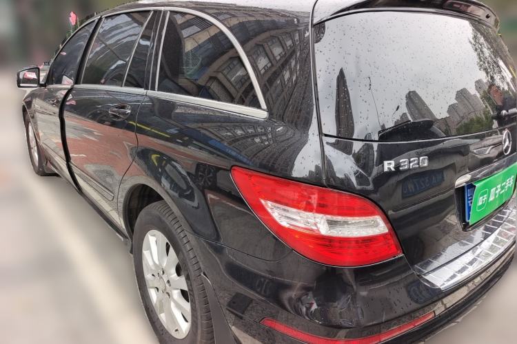 Used Mercedes-Benz R-Class 2017 R 320 4MATIC Business Edition Prestige Model Rear Left 45 Deg