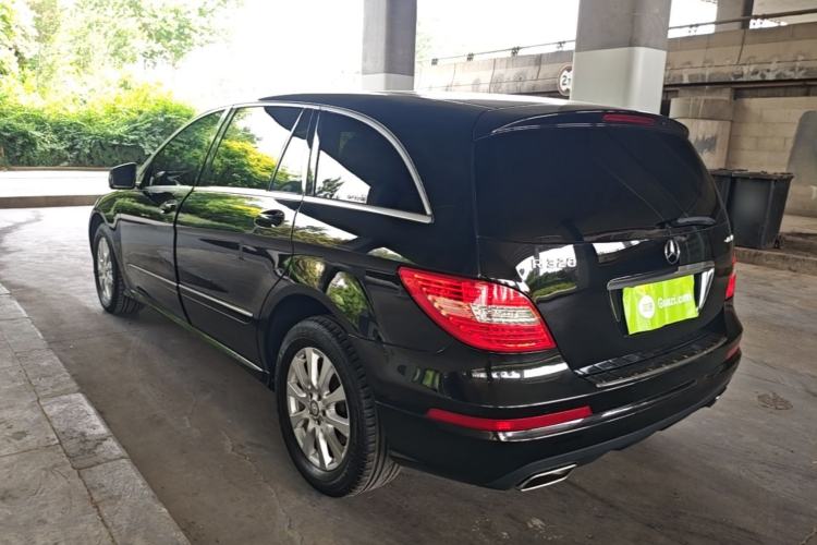 Used Mercedes-Benz R-Class 2017 R 320 4MATIC Business Edition Prestige Model Rear Left 45 Deg