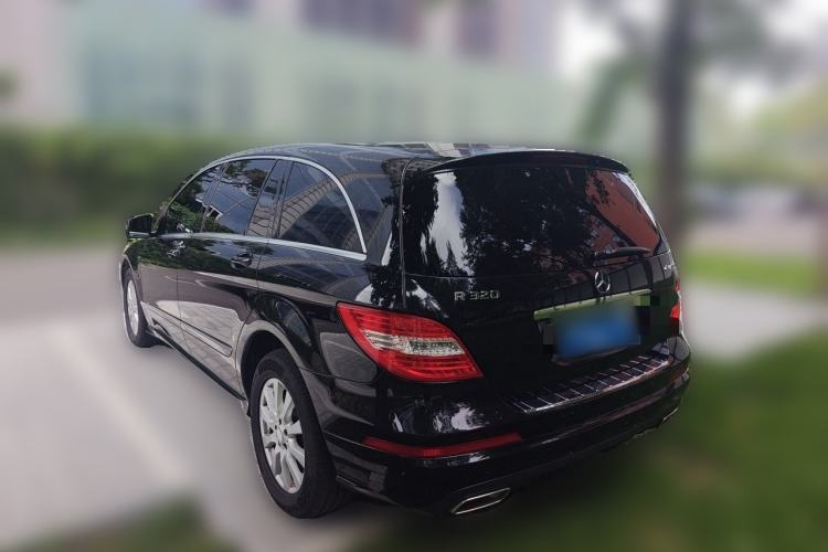 Used Mercedes-Benz R-Class 2017 R 320 4MATIC Business Edition Prestige Model Rear Left 45 Deg