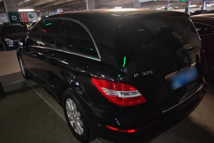 Used Mercedes-Benz R-Class 2017 R 320 4MATIC Business Edition Prestige Model Rear Left 45 Deg