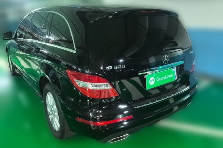 Used Mercedes-Benz R-Class 2017 R 320 4MATIC Business Edition Prestige Model Rear Left 45 Deg