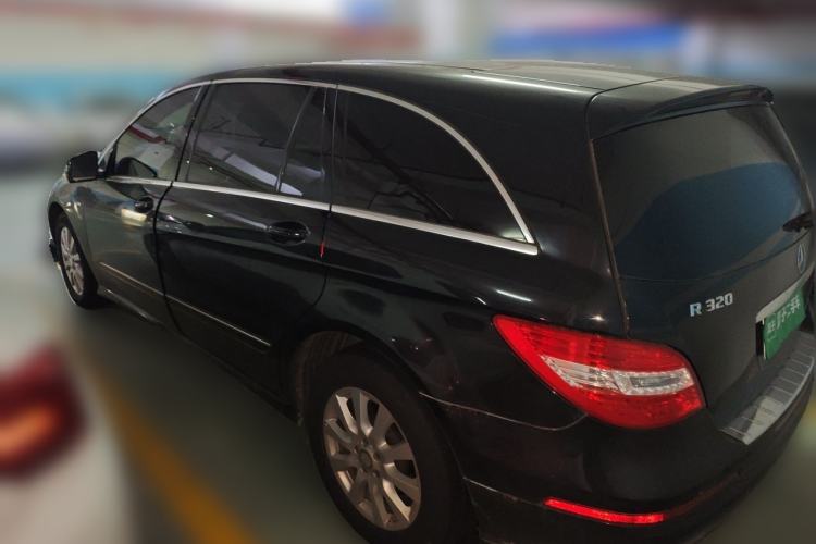 Used Mercedes-Benz R-Class 2017 R 320 4MATIC Business Edition Prestige Model Rear Left 45 Deg