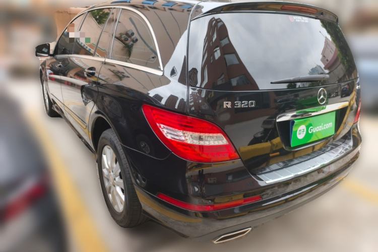 Used Mercedes-Benz R-Class 2017 R 320 4MATIC Business Edition Prestige Model Rear Left 45 Deg