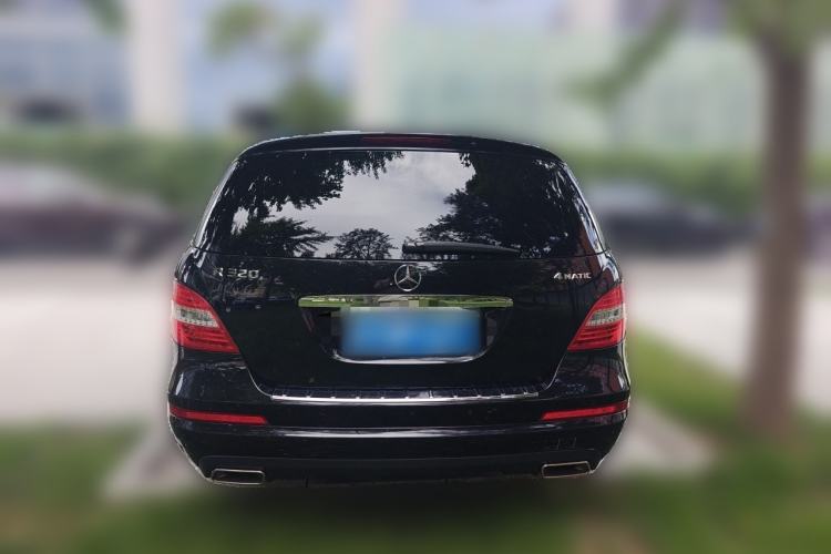 Used Mercedes-Benz R-Class 2017 R 320 4MATIC Business Edition Prestige Model Rear