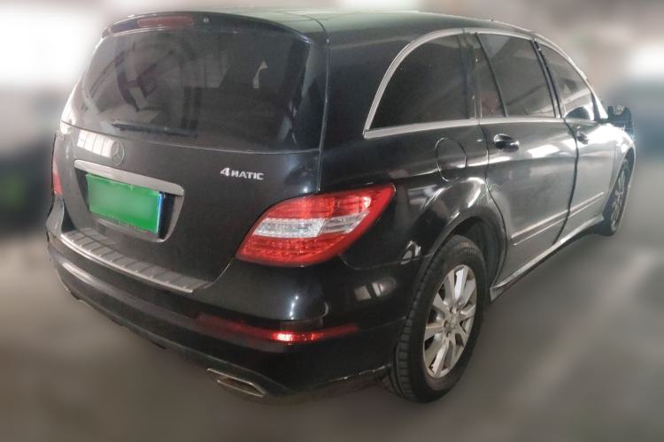 Used Mercedes-Benz R-Class 2017 R 320 4MATIC Business Edition Prestige Model Rear Right 45 Deg