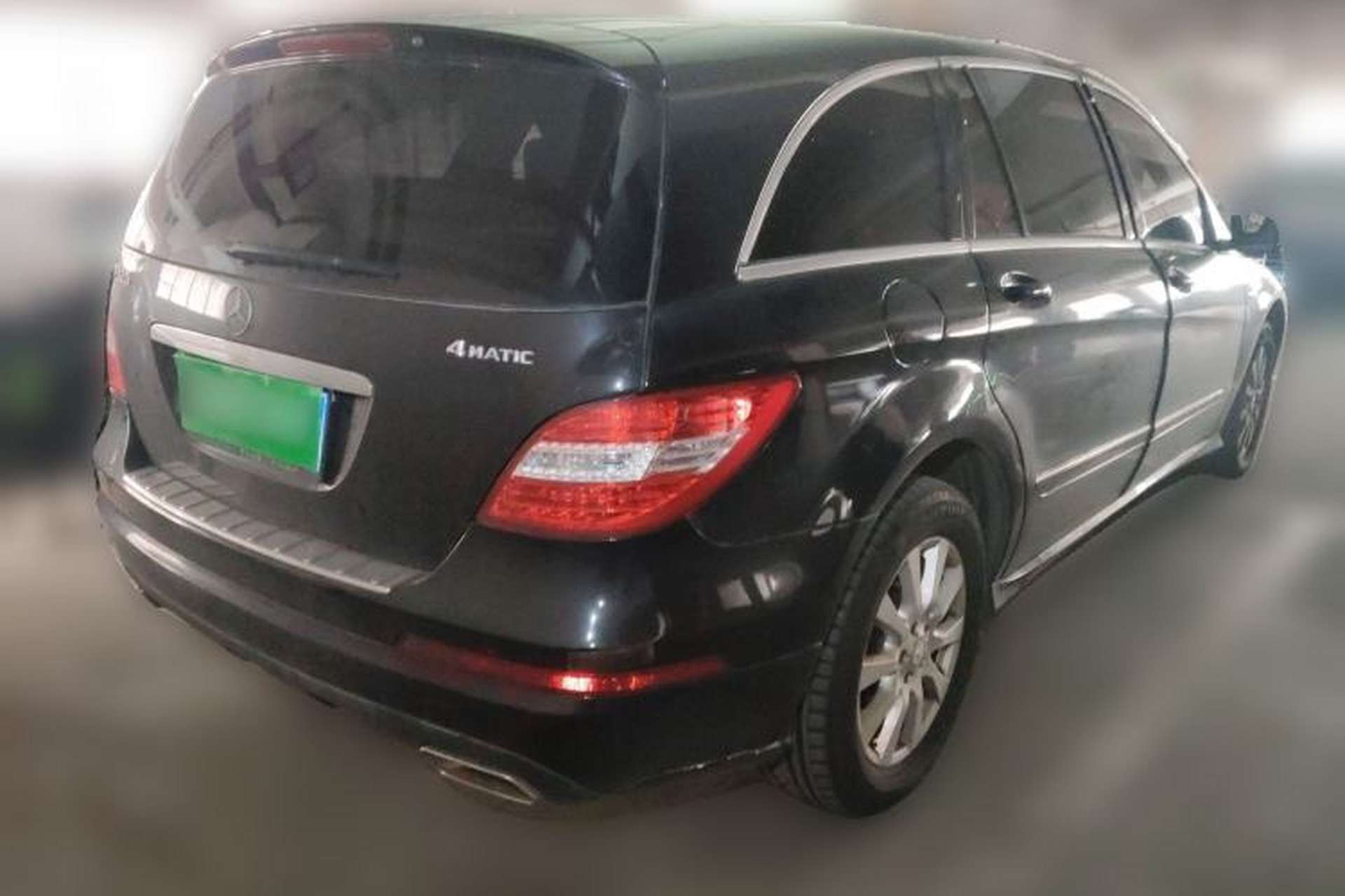 Used Mercedes-Benz R-Class 2017 R 320 4MATIC Business Edition Prestige Model Rear Right 45 Deg