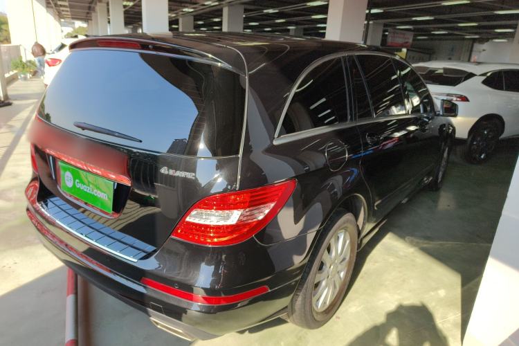 Used Mercedes-Benz R-Class 2017 R 320 4MATIC Business Edition Prestige Model Rear Right 45 Deg