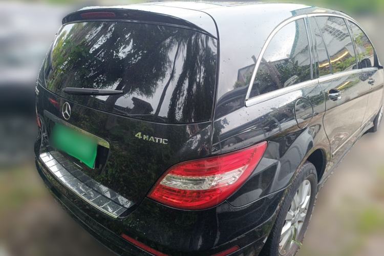 Used Mercedes-Benz R-Class 2017 R 320 4MATIC Business Edition Prestige Model Rear Right 45 Deg
