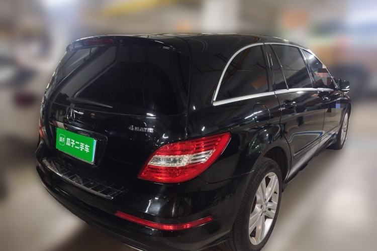 Used Mercedes-Benz R-Class 2017 R 320 4MATIC Luxury Collection Edition Rear Right 45 Deg