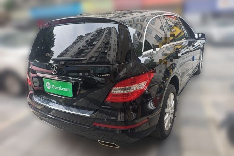 Used Mercedes-Benz R-Class 2017 R 320 4MATIC Business Edition Prestige Model Rear Right 45 Deg