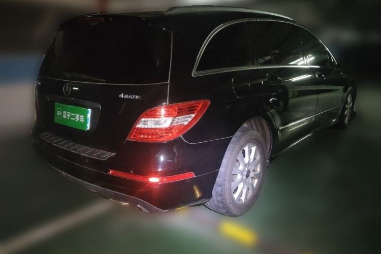 Used Mercedes-Benz R-Class 2017 R 320 4MATIC Business Edition Prestige Model Rear Right 45 Deg