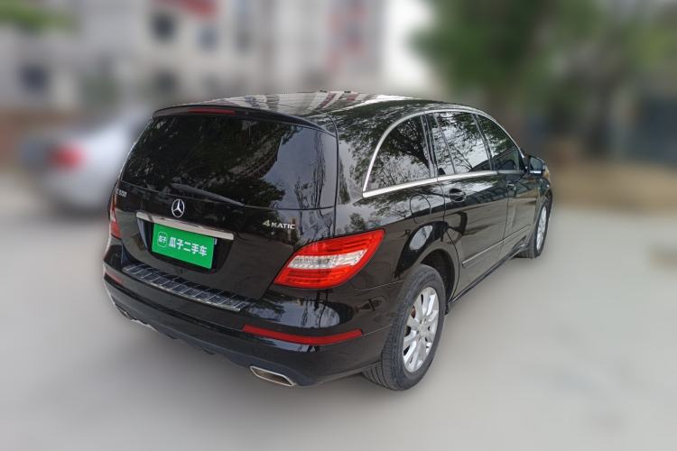 Used Mercedes-Benz R-Class 2017 R 320 4MATIC Business Edition Prestige Model Rear Right 45 Deg