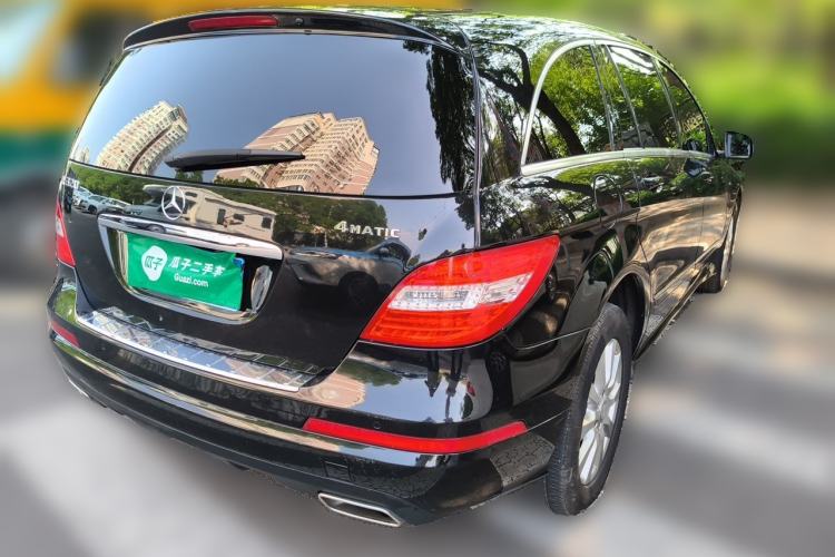 Used Mercedes-Benz R-Class 2017 R 320 4MATIC Business Edition Prestige Model Rear Right 45 Deg
