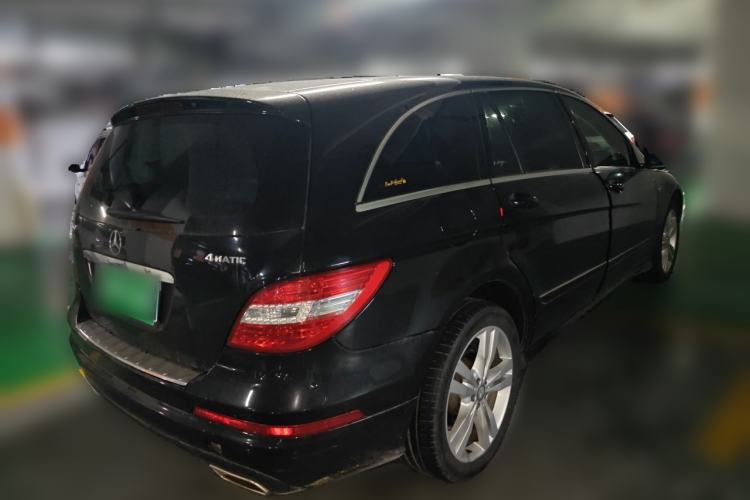 Used Mercedes-Benz R-Class 2017 R 320 4MATIC Luxury Collection Edition Rear Right 45 Deg