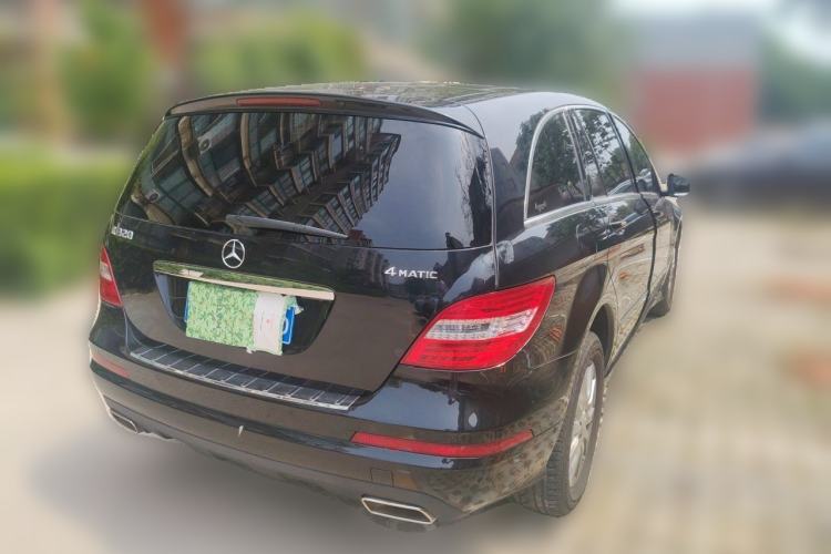 Used Mercedes-Benz R-Class 2017 R 320 4MATIC Business Edition Prestige Model Rear Right 45 Deg