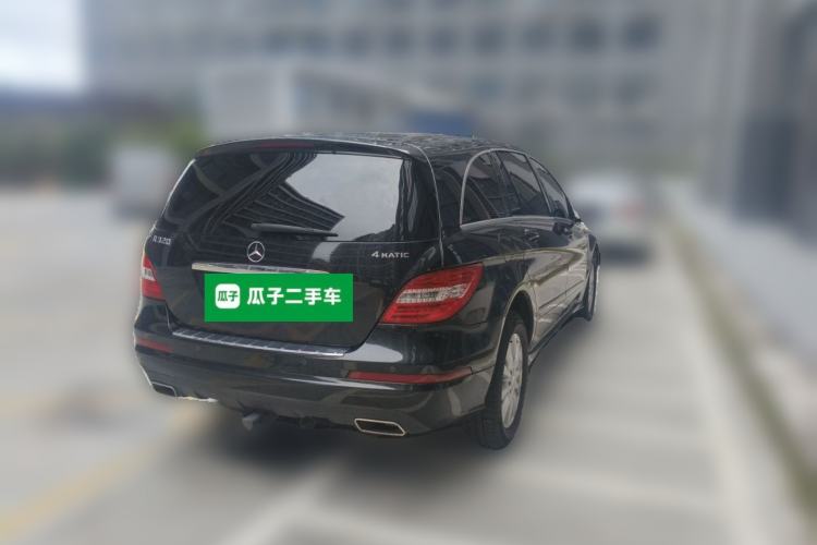 Used Mercedes-Benz R-Class 2017 R 320 4MATIC Business Edition Prestige Model Rear Right 45 Deg