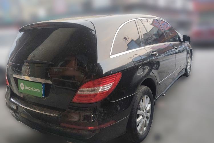 Used Mercedes-Benz R-Class 2017 R 320 4MATIC Business Edition Prestige Model Rear Right 45 Deg