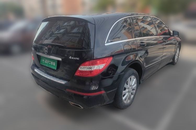 Used Mercedes-Benz R-Class 2017 R 320 4MATIC Business Edition Prestige Model Rear Right 45 Deg