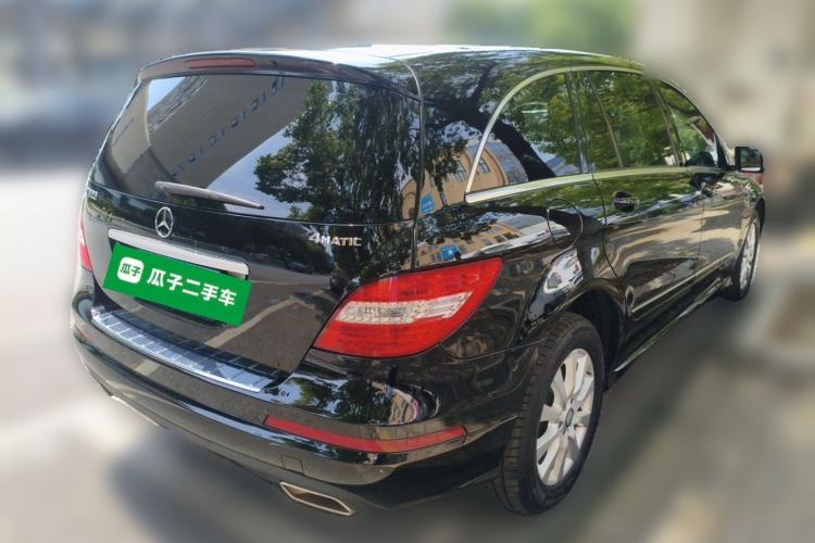 Used Mercedes-Benz R-Class 2017 R 320 4MATIC Business Edition Prestige Model Rear Right 45 Deg